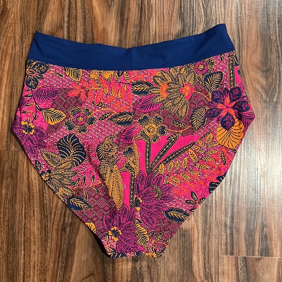 Skinny Dippers Tangerang Molly Bottom - Picture 9 of 15